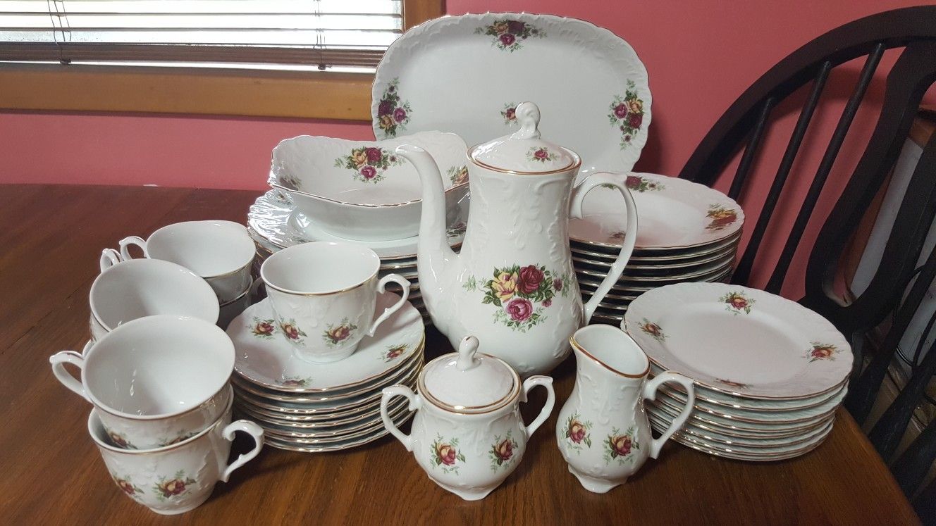 45 Piece Cmielow Fine Porcelain China Set