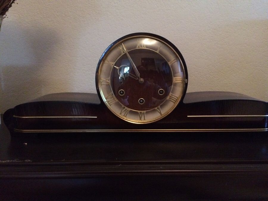 Antique mantle clocks