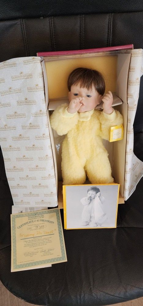 Ashton Drake Porcelain Doll w/stand - Mommy I'm Sleepy