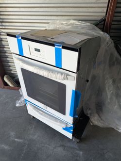 (Gas) Brand New. DELIVERY AVAILABLE.