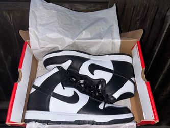 Nike dunks men’s size 10.5