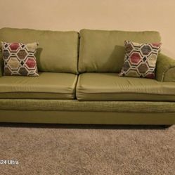 Furniture Love Seat/couch