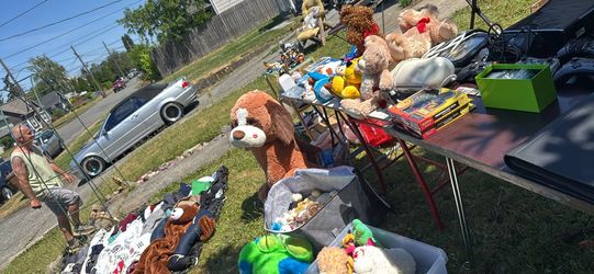 YARD SALE