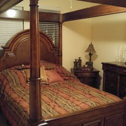 5 Piece Pulasky Beautiful Bedroom Furniture