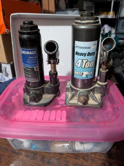 Bottle jacks