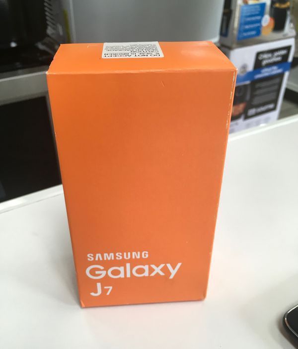 Samsung Galaxy J7 16GB Cell Phone Celulares Cellular Unlocked Desbloqueado