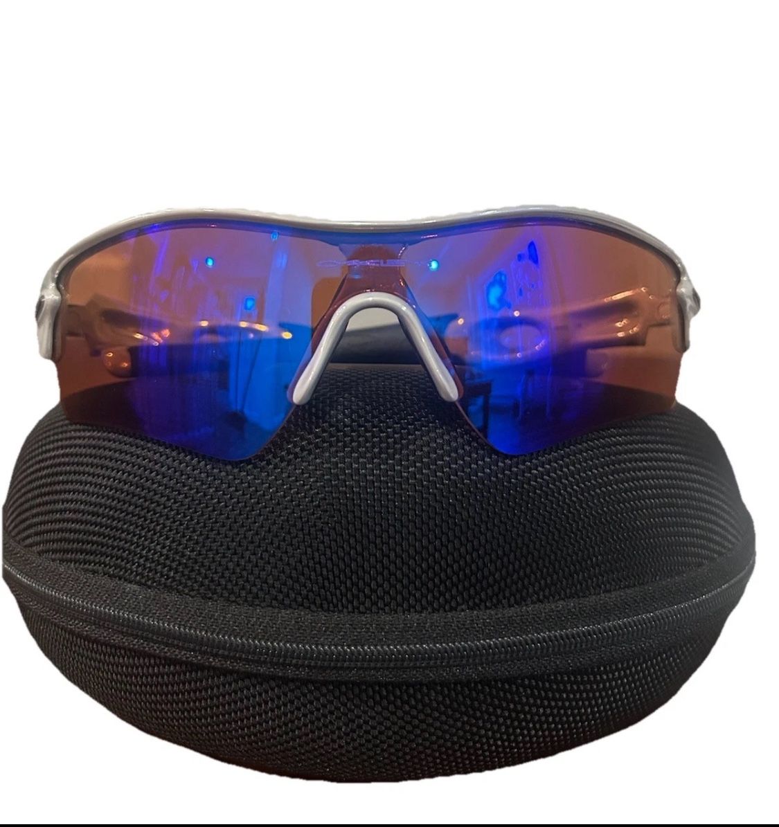 Oakley Radar Path Sunglasses 09-673 White Chrome/G20 Blue Iridium Case