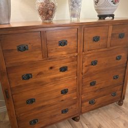 SOLID WOOD  10  DRAWERS DRESSER