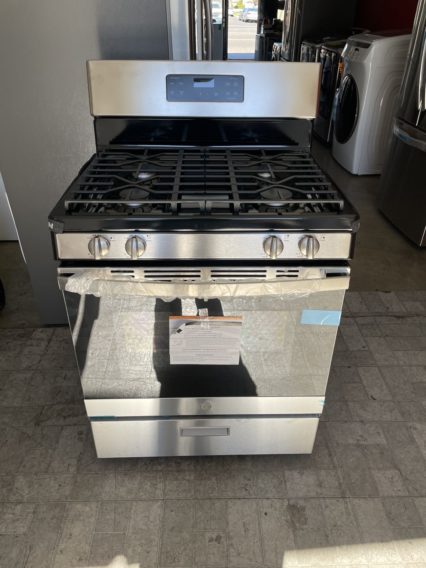 New GE 4 Burner Gas Stove 30” Wide