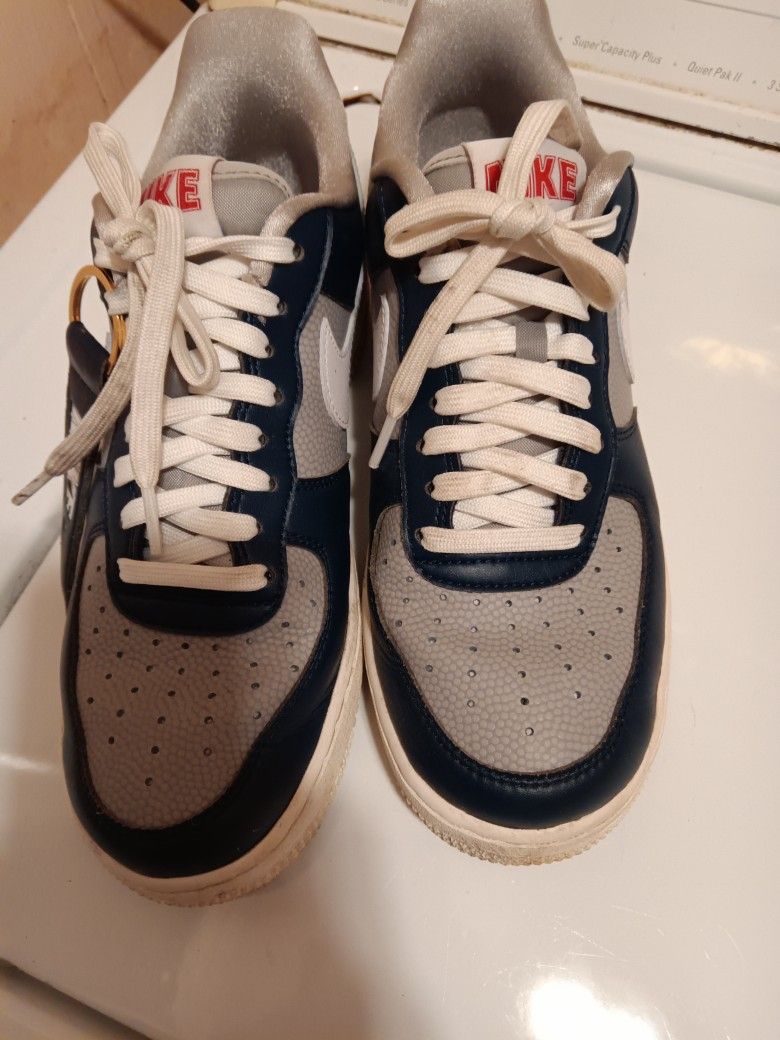 Nike