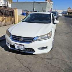 2014 Honda Accord-Sedan