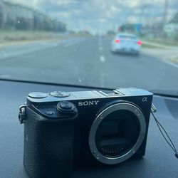 Sony Alpha 6000 BODY