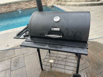 American Gourmet Charcoal Grill