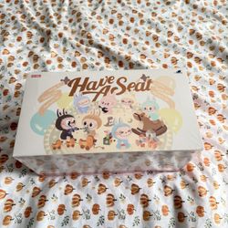 Labubu have a seat Full Box 