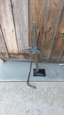 Car jack for trucks