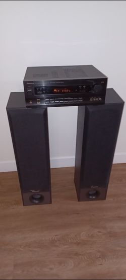 Pioneer Surround Sound Multi Channel Audio/ Video Home Theater Receiver & Speakers