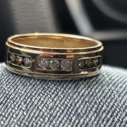 Solid Gold With Diamonds Men’s Wedding Ring 