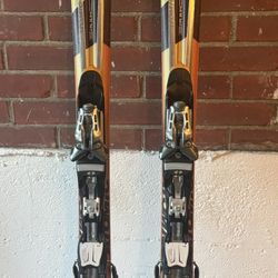 Atomic Metron Skis (164 cm)