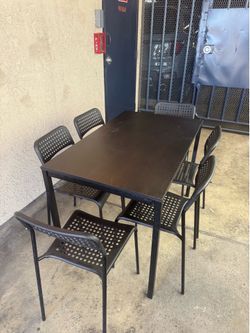Dining table with 6 chairs