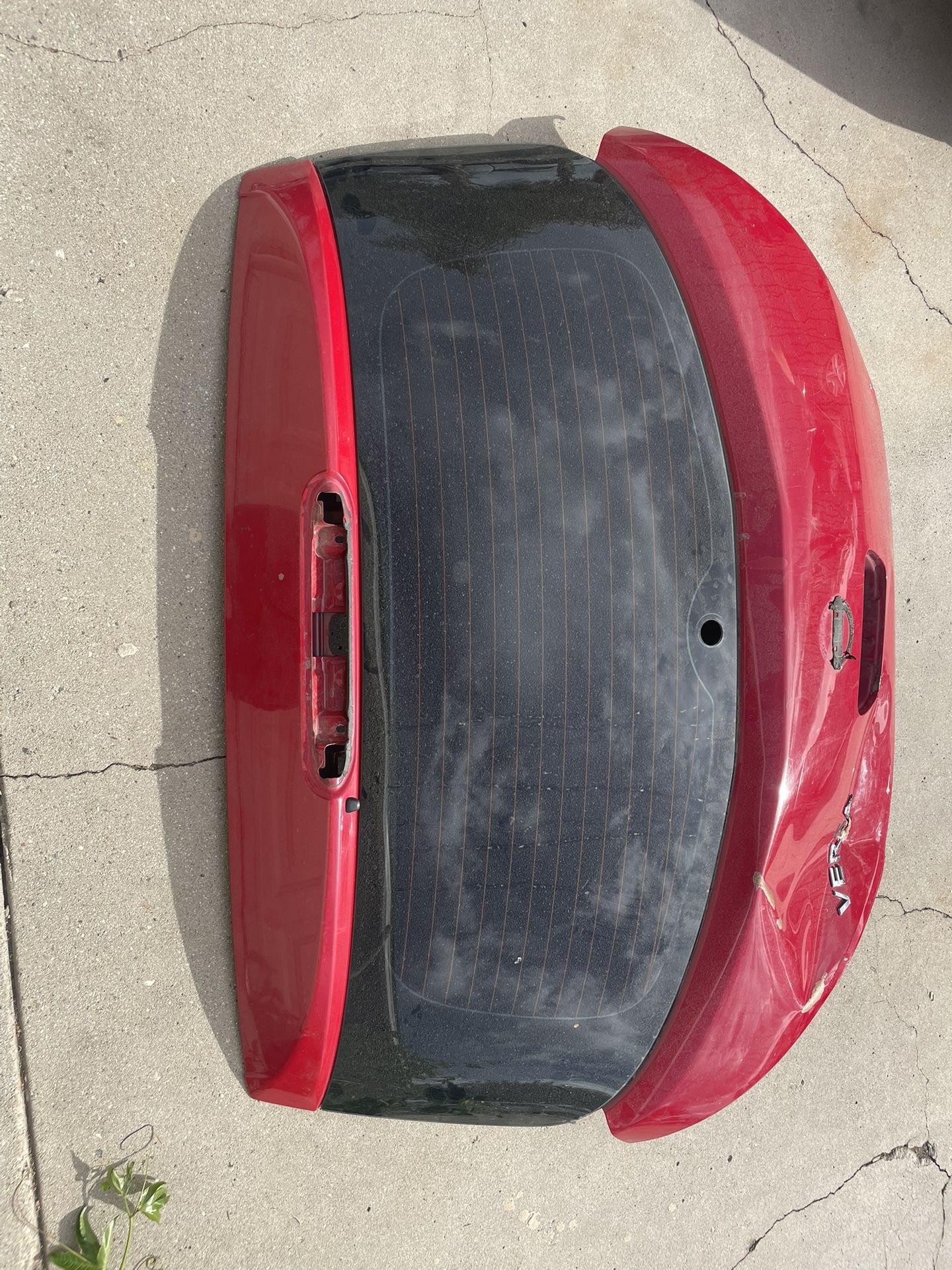 2012 Hatchback Rear Windshield Window