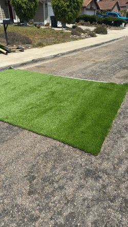 New Turf For Sale 8 Ft X 12.6 Ft $ 100 Dlls 