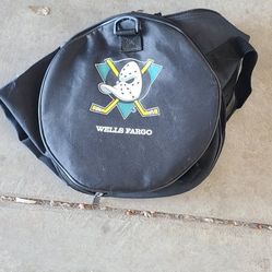 Anaheim Might Ducks, Well Fargo Duffle Bag In Good Shape, Rare