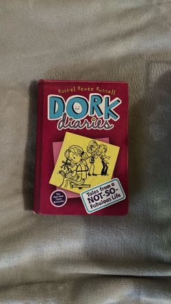 Dork Diaries #1: Tales from a Not-So-Fabulous Life