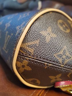 LV. Small Louis Vuitton Personal Backpack for Sale in Cleveland, OH -  OfferUp