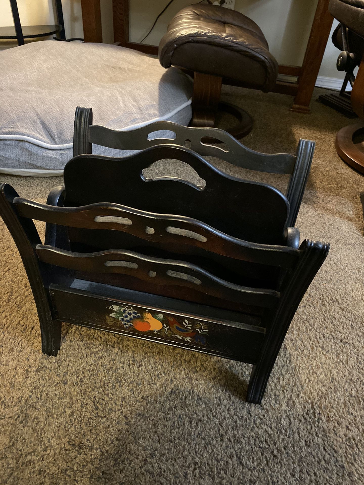 Real wood crafted magazine rack