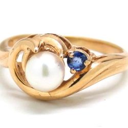 Ladies Pearl/Sapphire Birthstone Ring