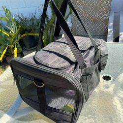 PET Carrier