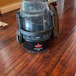 BISSELL 3624 Lightweight SpotClean Professional Portable Carpet Cleaner