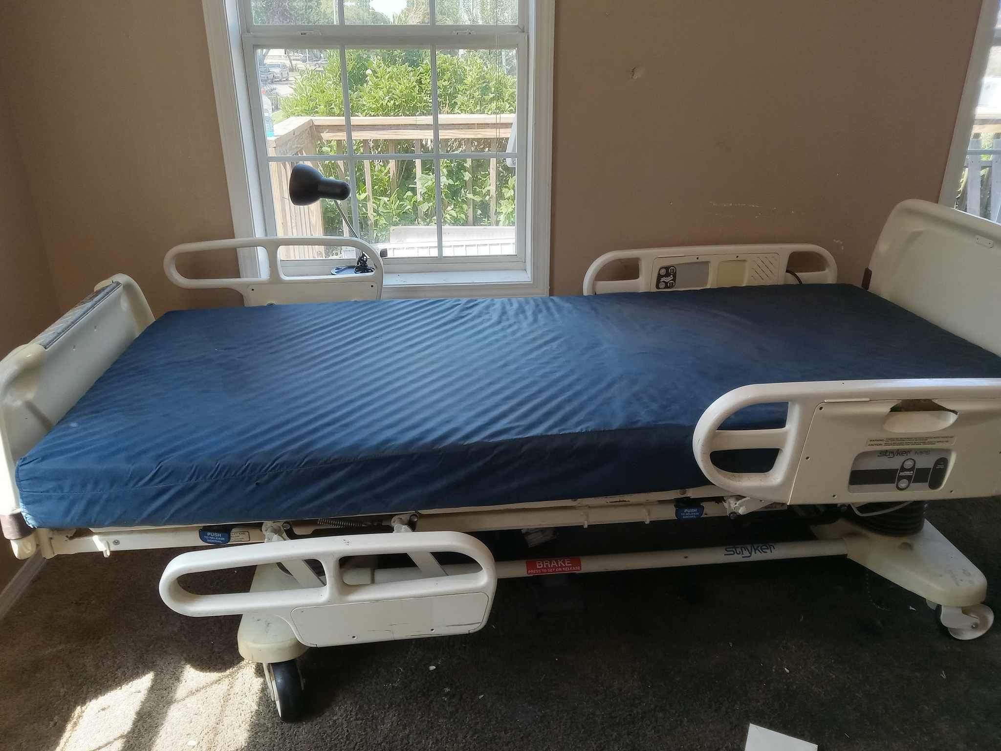 adujustable twin hospital bed