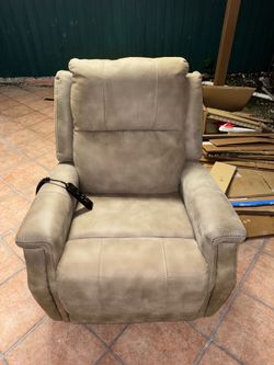 Recliner chair
