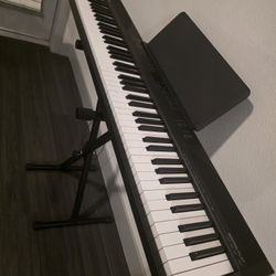 Alesis Keyboard 