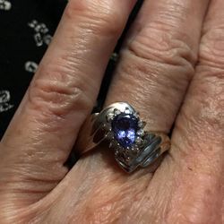 14k white gold Tanzanite and diamond ring 