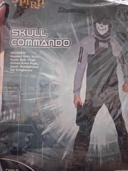 Costume skull commando
