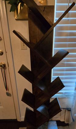 Space saving Bookshelf
