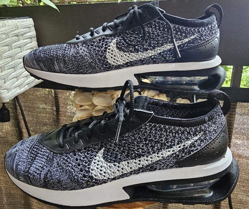 Women's Nike Air Max Flyknit Racer