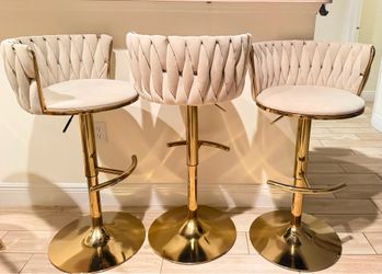4 Stool chairs