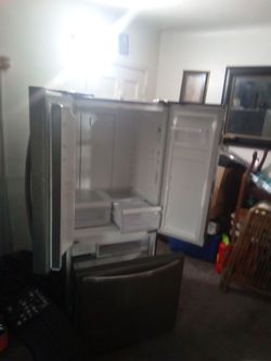 Refrigerator brand new