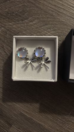 New never worn Dragon Fly sterling silver earrings