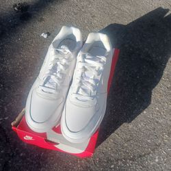 Nike New Ebernon Low Sz 10