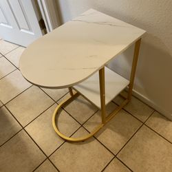 2-Tier Faux Marble C Table with Storage Shelf & Metal Frame, Color White & Gold 