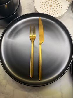 Dinnerware Set Black