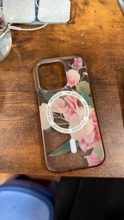 Ted Baker iPhone 15pro case