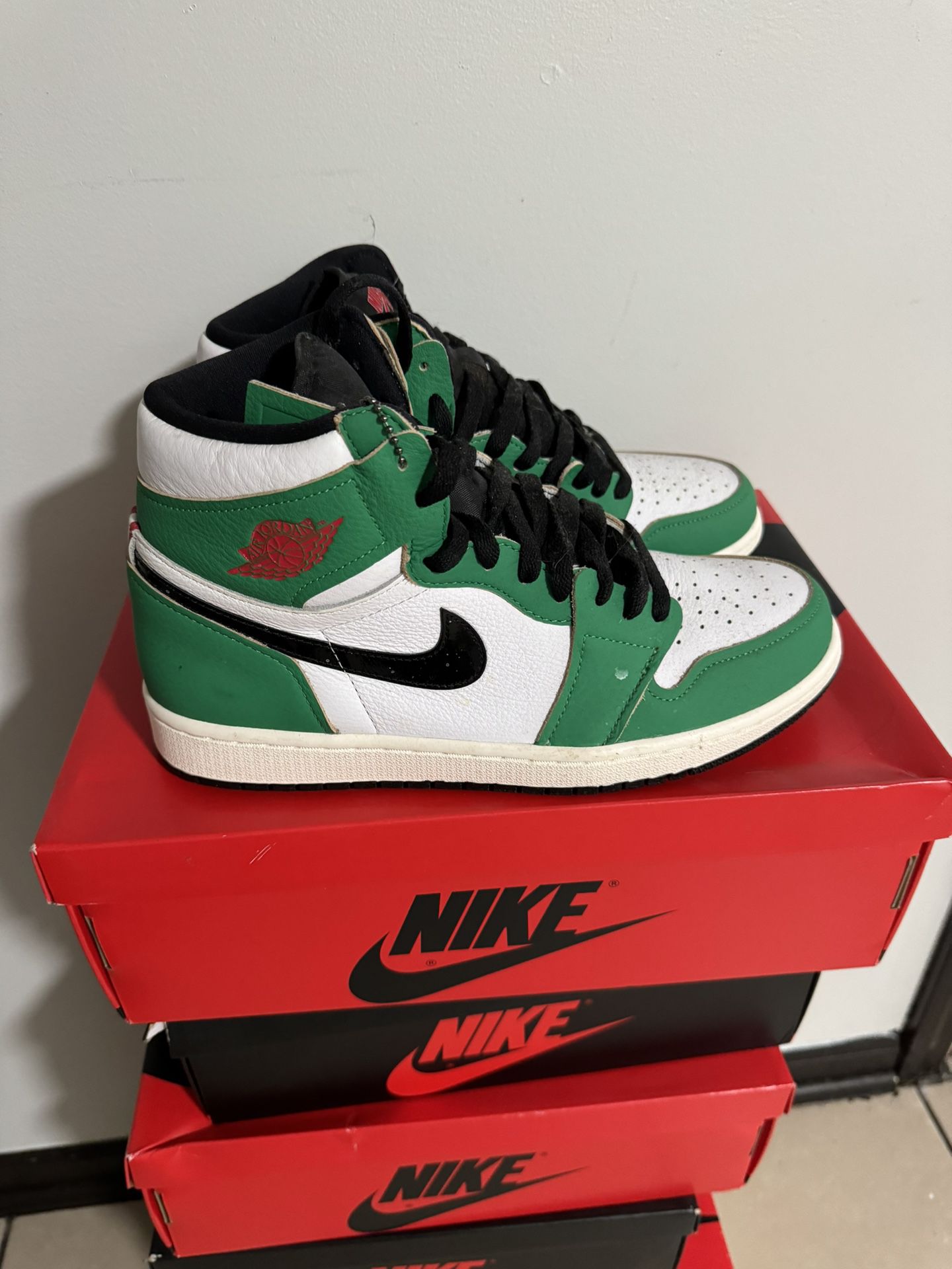 Jordan 1 Lucky Green Size 10.5 W (9) M New 
