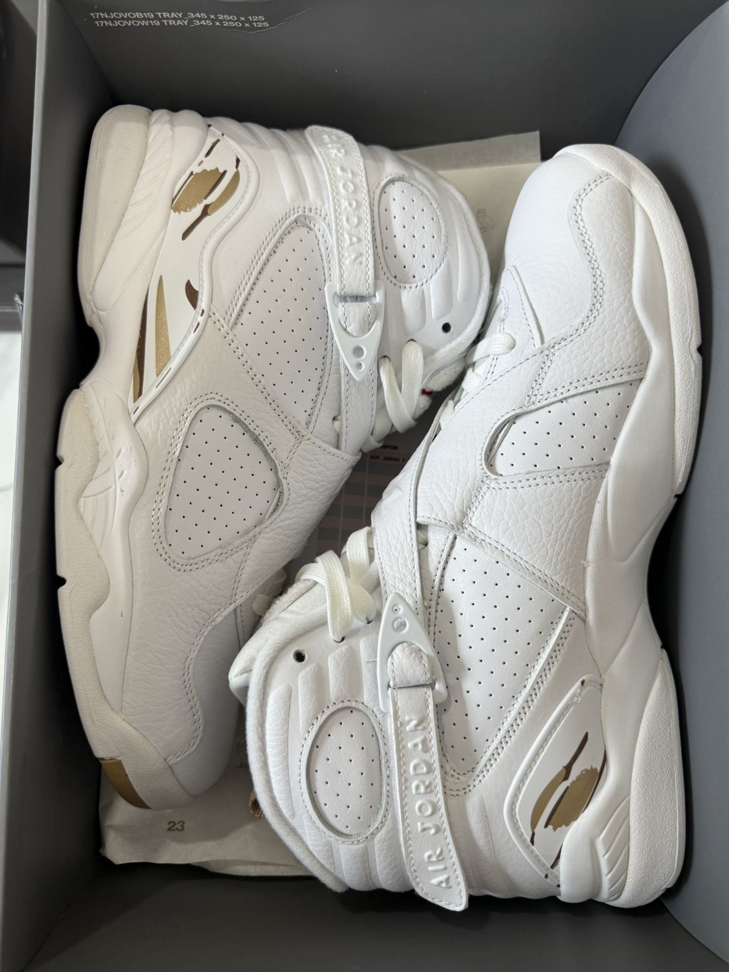 Ovo retro Jordan 8, Size 10.5 (2018)
