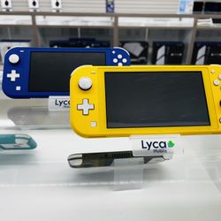 Nintendo Switch LITE 