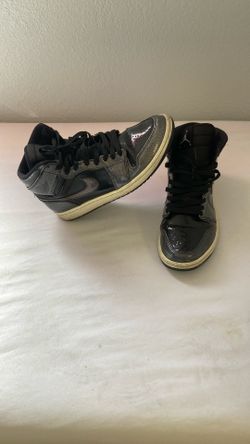 Nike Air Jordan 1